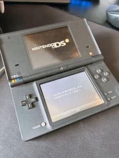Nintendo DSi 本体 ポケモンブラック レシラム・ゼクロムエディションのサムネイル