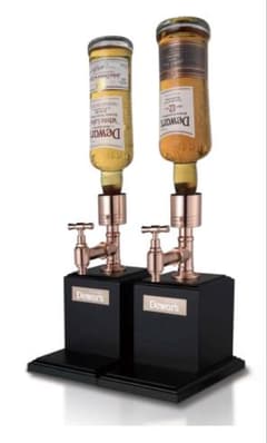 【新品未開封】Dewar's オリジナルボトルサーバー 2台セット（非売品） 翌日配送】Dewar's ウイスキーサーバー 2本 - メルカリ