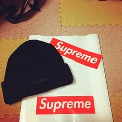 パレ様専用supreme 17aw  Loose Gauge Beanieのサムネイル