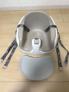 Bumbo ベビーチェア グレー/ホワイト トレイ付きのサムネイル