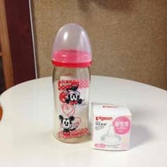 母乳実感  240ml  プラスチックのサムネイル