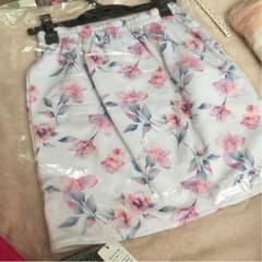 CECIL McBEE　スカートのサムネイル