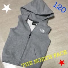 ノースフェイス  裏起毛 120 フード付 ベスト キッズのサムネイル