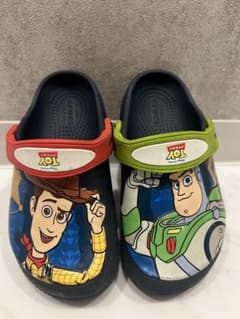 Crocs Toy Story サンダル ウッディ バズのサムネイル