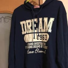 パーカー付きトレーナーのサムネイル