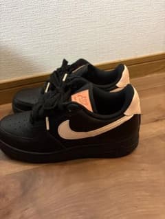 Nike Air Force 1 ブラック/ピンクのサムネイル