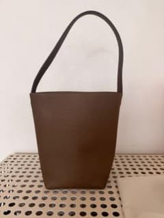 THE ROW SMALL PAKE TOTE BLACK ザ・ロウ