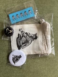 ナルバリッチ　武道館ライブガチャ巾着袋 バッジ　マグネット　キーホルダーセットのサムネイル