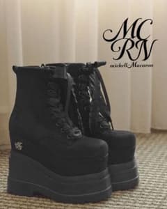 新品同様 箱付 ミシェルマカロン 厚底 レースアップ ショート ブーツ M 黒 新品 ミシェルマカロン 厚底 レースアップ ショート ブーツ S 黒