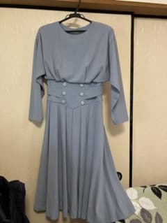 美品☆ブルーグレーワンピース、ニュアンスカラーオシャレワンピース、水色のサムネイル