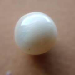 鯨歯 マッコウクジラ 牙玉 ルース 約13.5㎜ 両穴ビーズ ① - メルカリ