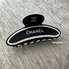 【極希少】ラスト１点❗️CHANEL海外ノベルティクリップ CHANEL ヘアクリップ ノベルティ - メルカリ