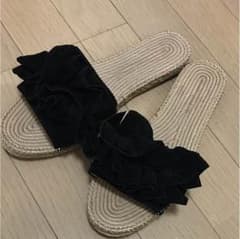 ローリーズファーム フリルサンダルのサムネイル