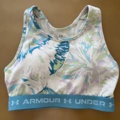 アンダーアーマー　スポーツブラのサムネイル