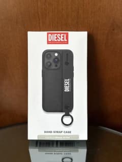 DIESEL iPhone 14 Pro ハンドストラップケースのサムネイル