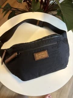 Berluti カリグラフィ クロス ボディ パティーヌのサムネイル