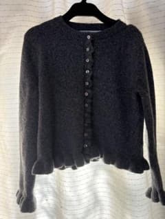 ZARA グレー フリルボタンカーディガン Sサイズのサムネイル