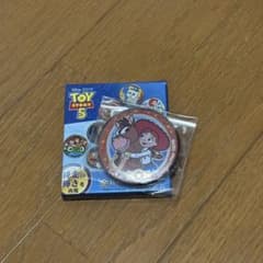 トイストーリー5 缶バッジ ジェシー ブルズアイ 金バッジのサムネイル