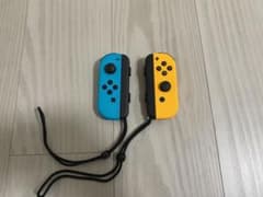 純正　Switch Joy-Conジョイコン　LR ブルーイエロー　動作品のサムネイル