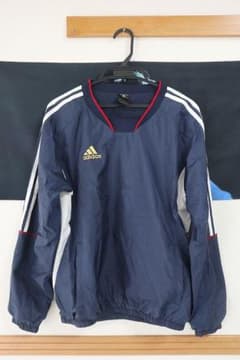 アディダス adidasのサムネイル