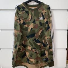 adidas 迷彩ロングTシャツのサムネイル
