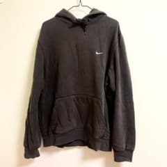 NIKE【ナイキ】　プルオーバー　パーカーのサムネイル