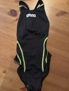 美品⭐︎arena 競泳水着 140 ブラック×ライムグリーンのサムネイル