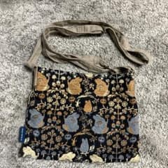 [Anonymous Shipping] Ghibli Museum Mitaka Limited Edition Embroidered Sacoche Bag