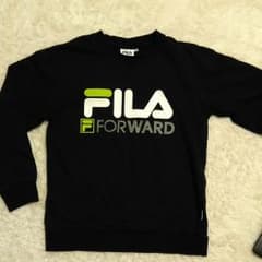 FILAのTシャツのサムネイル