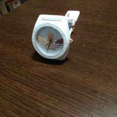アディダス 時計のサムネイル