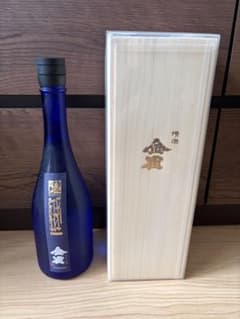 金雀　青山緑水 純米大吟醸 720ml 木箱入り 金雀 青山緑水 純米大吟醸 720ml（桐箱入り） - メルカリ