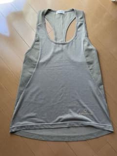 jump one アパレル★⭐︎size:38 カーキ　タンクトップのサムネイル