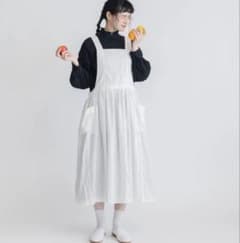 くらすこと おめかしエプロンワンピース ホワイト - メルカリ
