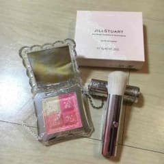 【限定品‼︎完売品】新品未使用♡ジルスチュアート チークのサムネイル