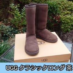 極美品❇️UGG❇️クラシック トール CHO 元箱ありのサムネイル
