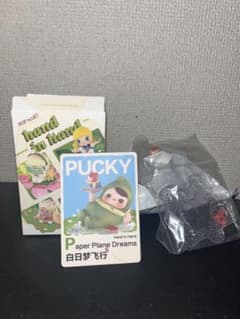 POPMART Hand in Hand PUCKYのサムネイル