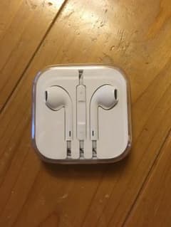 アップル イヤホンのサムネイル
