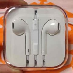 iPhone 未開封 純正品のサムネイル
