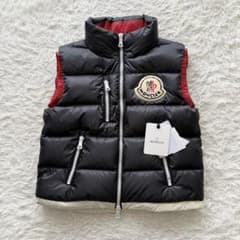 モンクレール ダウンベスト ami モンクレール】CHARAIX Amiコラボ ダウンベスト 3 デカワッペン