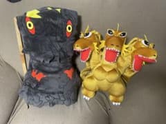 ヘドラ　キングギドラ　ぬいぐるみ　ダイカットクッション　ドウシシャ ヘドラ キングギドラ ぬいぐるみ ダイカットクッション