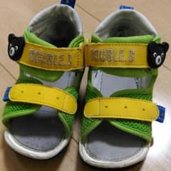 さっchan様専用　ミキハウス　ダブルB サンダル15.5センチのサムネイル