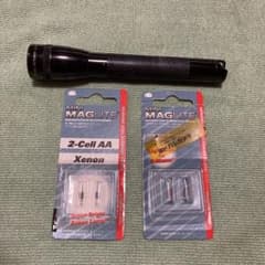 Mini Maglite ミニ・マグライト 2AA クリプトン球のオマケ付きのサムネイル