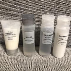 蟹トマト様用　無印良品 携帯用スキンケアセットのサムネイル