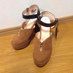 新品☆INGNI ヒールパンプスのサムネイル
