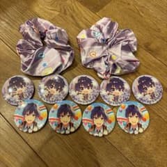 すとぷり✴︎ななもり✴︎缶バッジ&シュシュセット - メルカリ