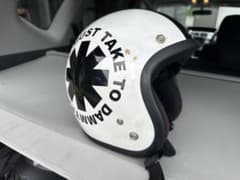 ダムトラックスジェットヘルメットのサムネイル
