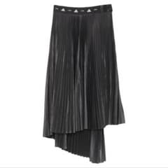 アディダスバイハイク　WRAP SKIRTスカートのサムネイル