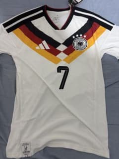  ドイツ代表 ユニフォーム Mサイズ ハフェルツ選手 adidas ドイツ代表 ユニフォーム Mサイズ ハフェルツ選手 - メルカリ