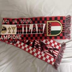激レア MILAN サッカーマフラーのサムネイル
