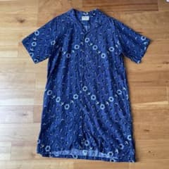 【ボヘミアンズ】ALOHA-WEAR 花柄ネイビー半袖ワンピースのサムネイル